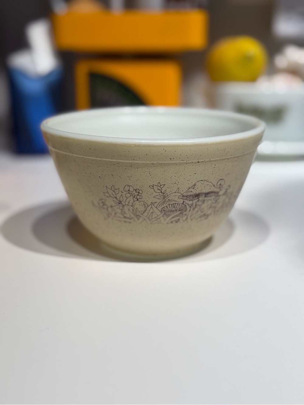 Pyrex Forest Fancies mixing bowl 401.